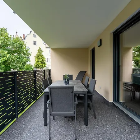 #11 Jsliving Comfort - Privater Balkon Bad Kueche Smarttv Wlan Kostenlose Parkplaetze Apartament