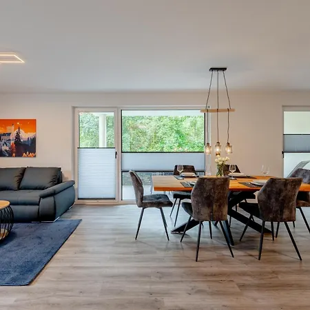 Apartament #11 Jsliving Comfort - Privater Balkon Bad Kueche Smarttv Wlan Kostenlose Parkplaetze