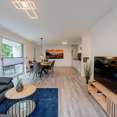 #11 Jsliving Comfort - Privater Balkon Bad Kueche Smarttv Wlan Kostenlose Parkplaetze Horb am Neckar