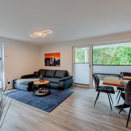 Apartament #11 Jsliving Comfort - Privater Balkon Bad Kueche Smarttv Wlan Kostenlose Parkplaetze *